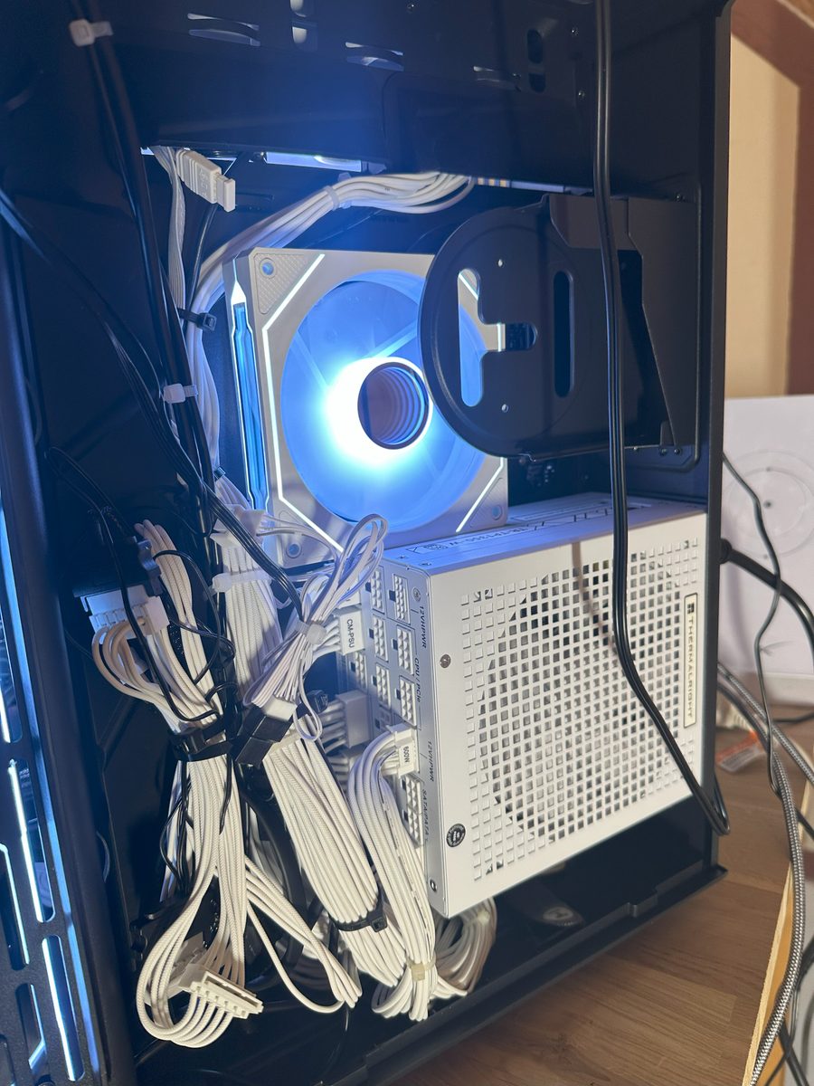 Config PC ULTIME DE L'ESPACE MAMOUTH !